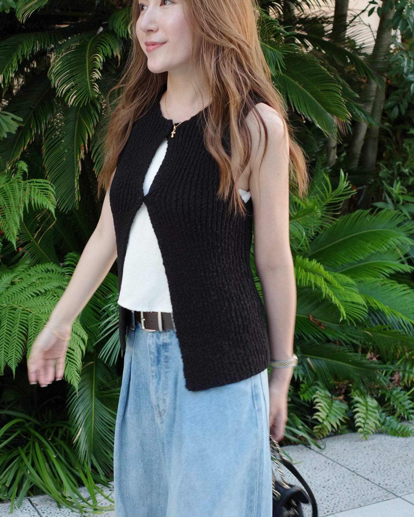 Sleeveless Knit