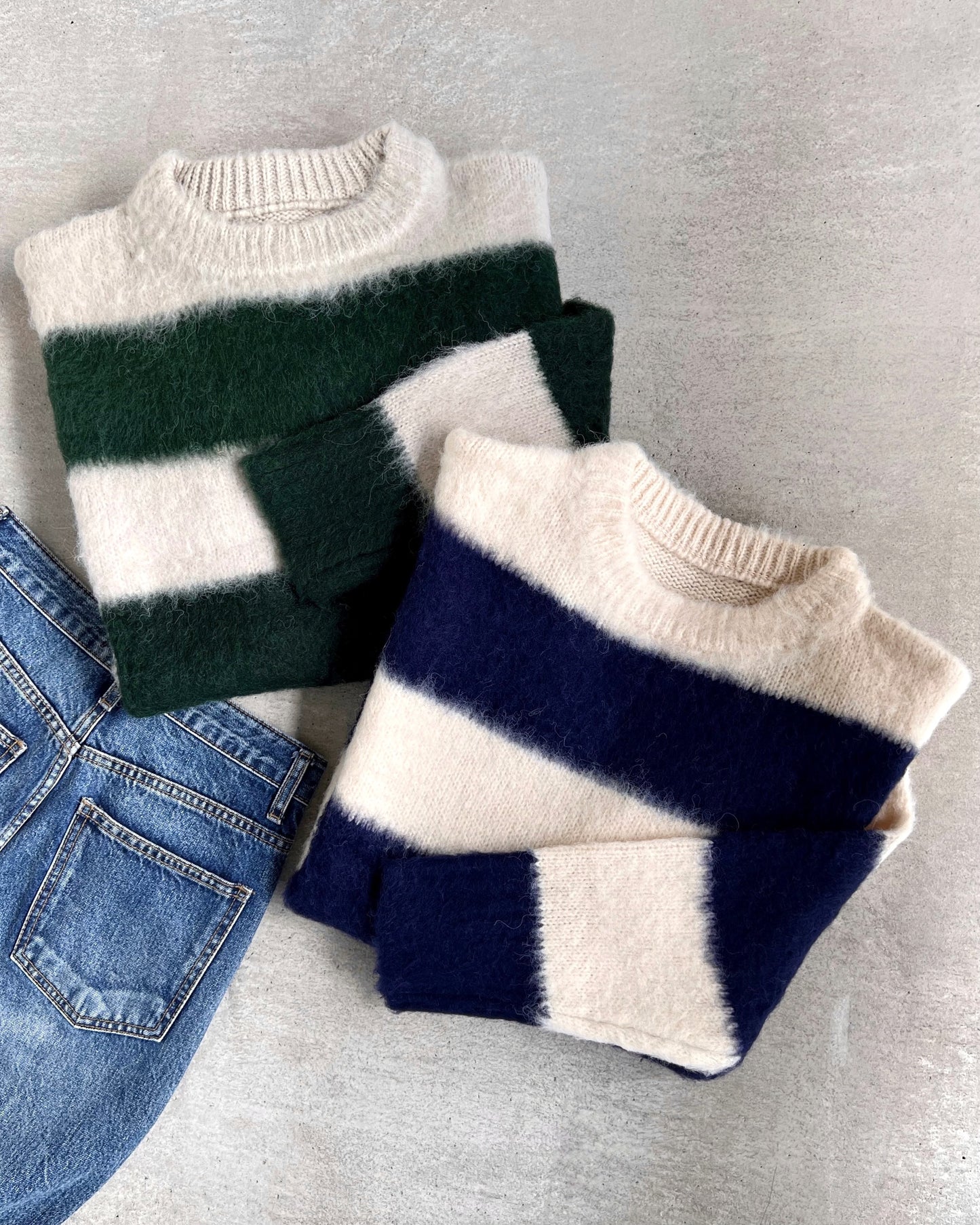 Oversized Wool Border Knit